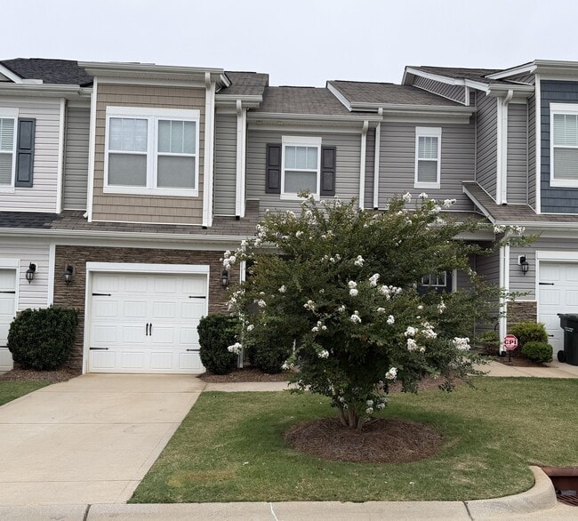 Photo - 403 Yellow Fox Rd