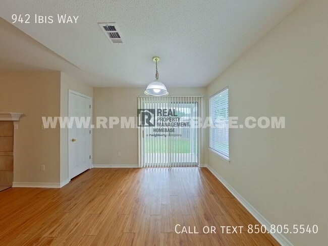 Photo - 942 Ibis Way