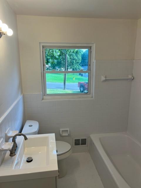 Photo - 641 26th Ave NW