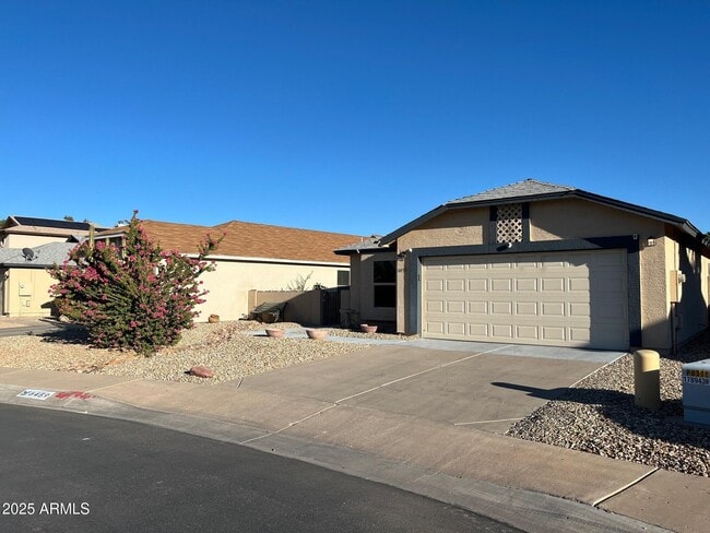 Building Photo - 6459 W Golden Ln Rental