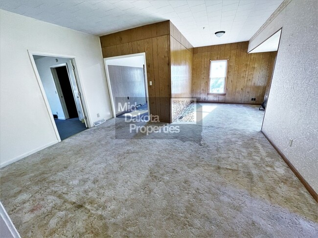 Photo - 420 S Duff St