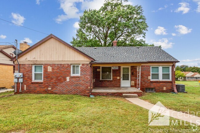 Building Photo - Adorable Brick 1 Bedroom in Longview Neigh... Rental