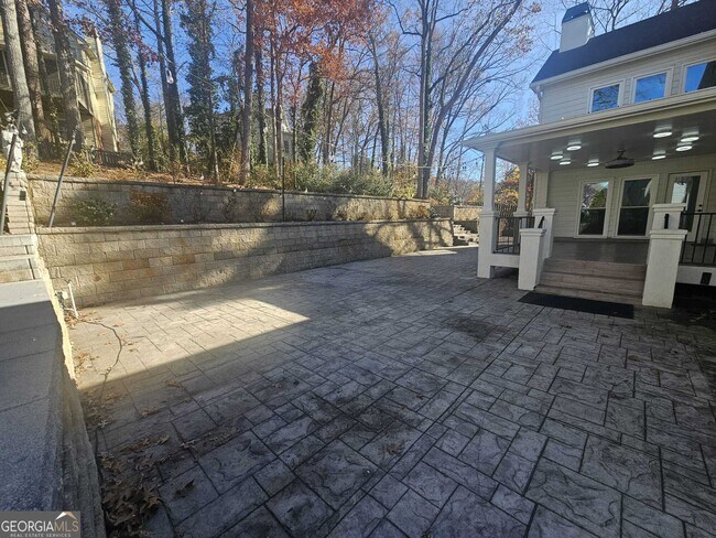 Photo - 526 Coopers Pond Dr