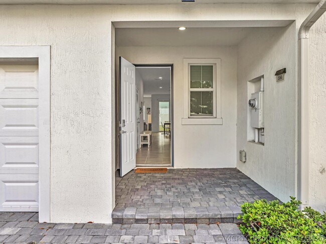 Photo - 556 Sanderling Cir