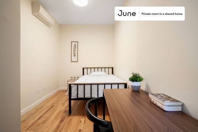 Photo - Room in Shared 4.0 bed/4.5 bath home