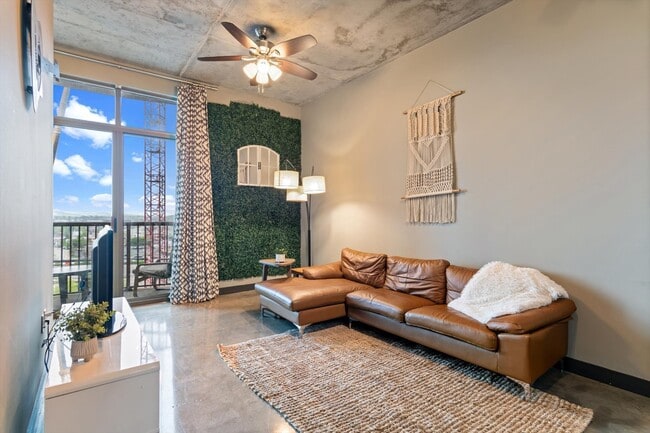 Photo - 1510 Demonbreun St Unit 706