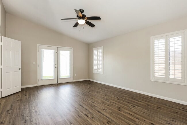 Photo - 3134 E McKellips Rd