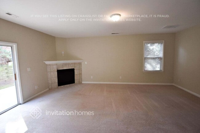 Photo - 876 Win West Pointe NE