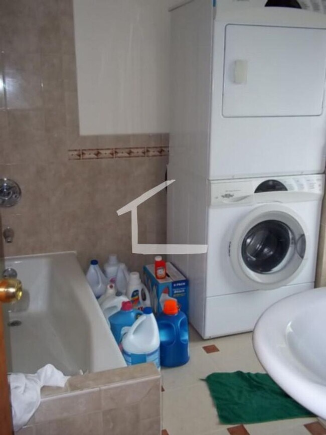 Photo - Single-Family House, High-End Appliances, Garage Parking, Central Heat/AC