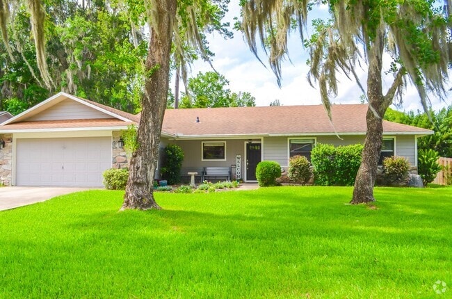 Building Photo - Nice 3 Bedroom 2 Bath Home in NW Countrysi...