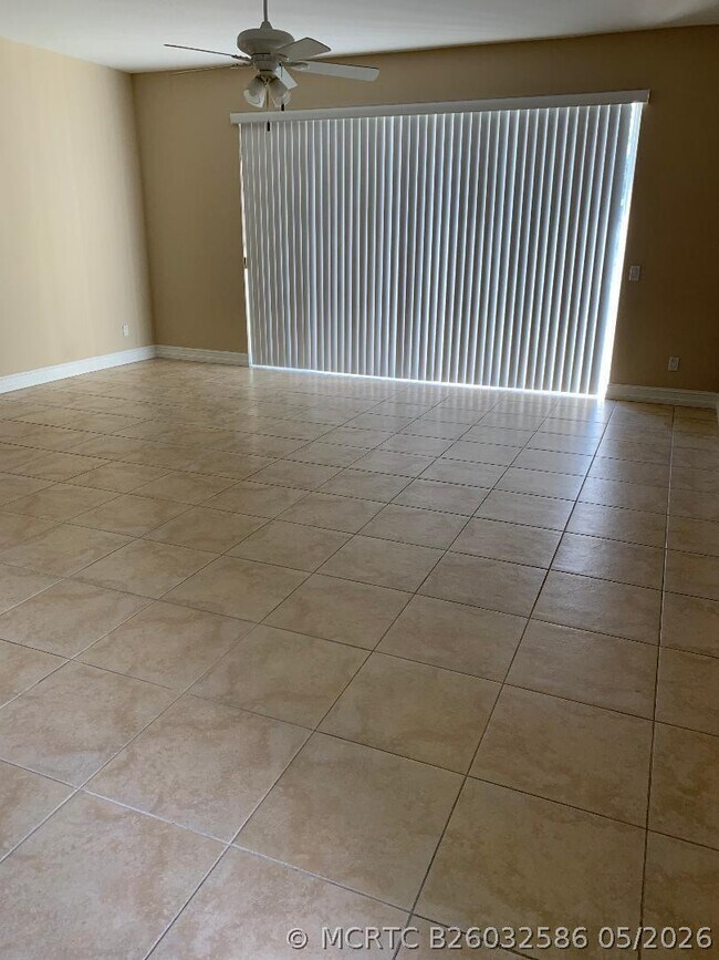 1176 Pinewood Lake Ct