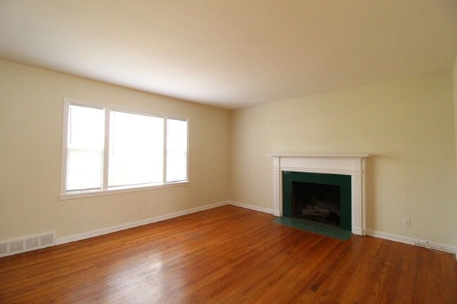 Photo - 2 Bedroom 1 Bath Home In Mission Kansas