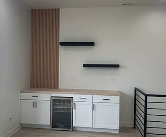 1056 N Central Park Ave Unit 2