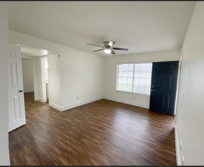 Living Room - Saginaw Station.png - Saginaw Station