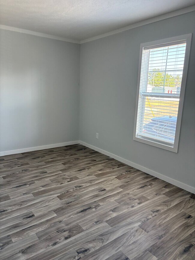 Photo - 127 Hubert Blvd