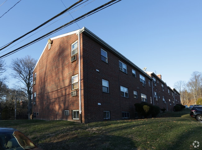 Ravenswood Apartments