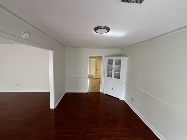 Photo - 1375 Riverwood Dr