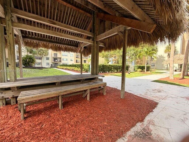 Photo - 14250 SW 62nd St Unidad 310