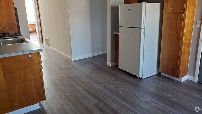 Building Photo - 110 Bidwell Pkwy Rental