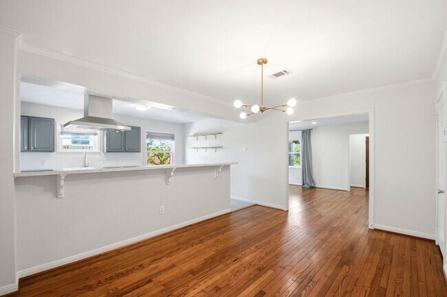 Photo - 4227 Apollo St