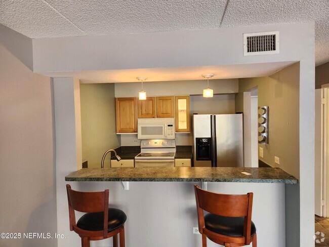 Building Photo - 222 14th Ave N Unit 111 Rental