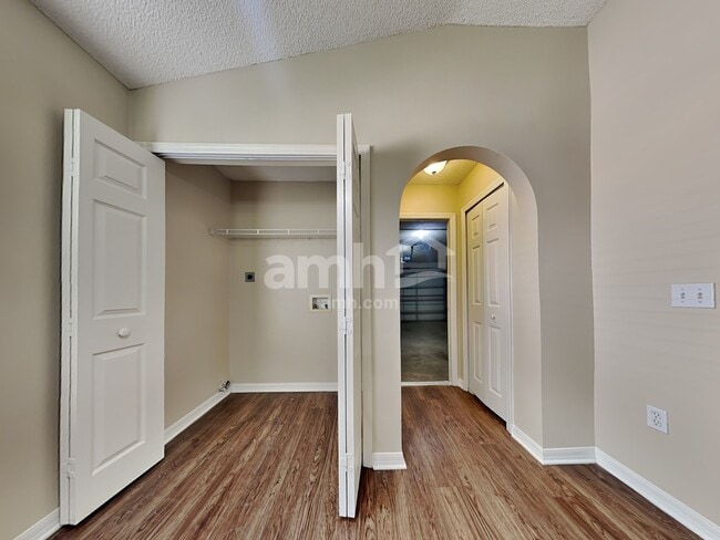 Photo - 1844 Saga Ct