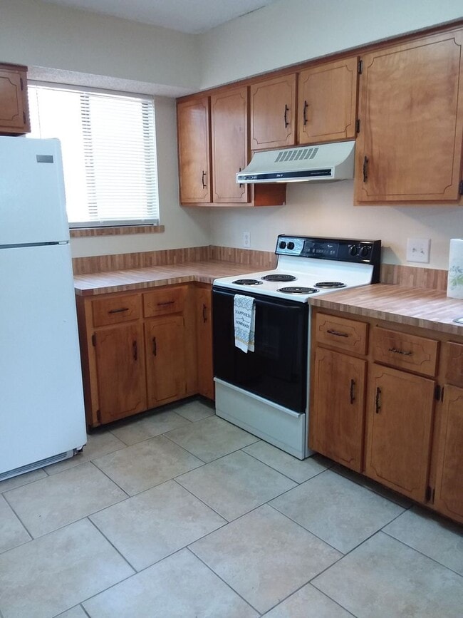 Photo - Mandarin - 2/2.5 townhome