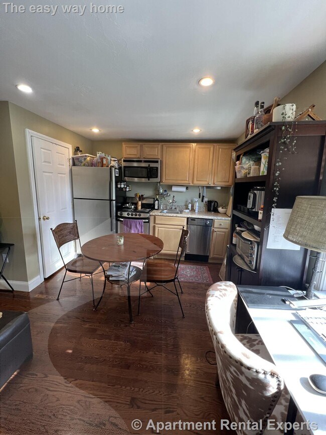 Photo - 735 Somerville Ave Unit #1