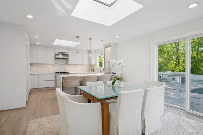 3 Southwood Ln