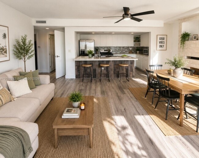 Photo - 7545 E Treasure Dr Unit 9H