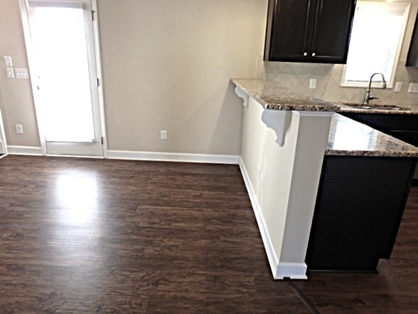 Photo - 524 McCarthy Dr