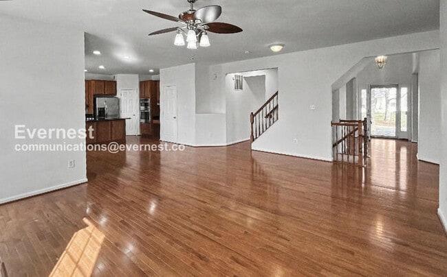 Photo - 800 Fairwood Dr