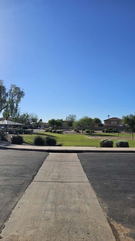 Photo - 711 S Roca St