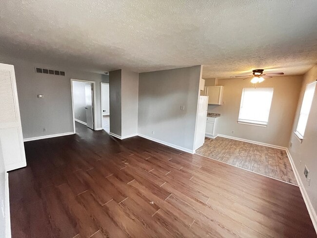 Photo - 4405 Landside Dr Unit 4405 Landside Drive -  4