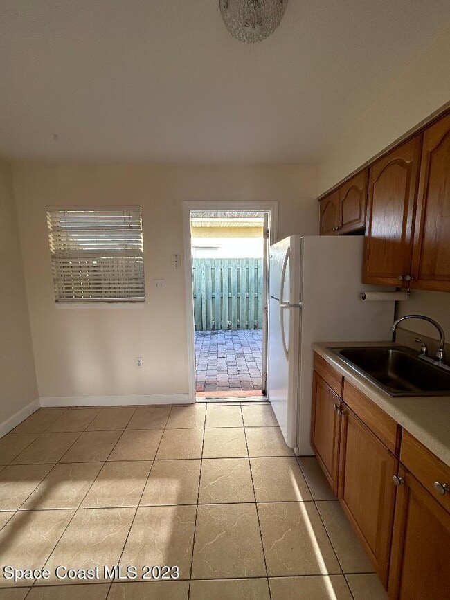 Photo - 355 Polk Ave Unit 8