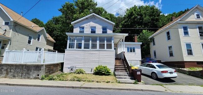 Building Photo - 42 Warsaw Ave