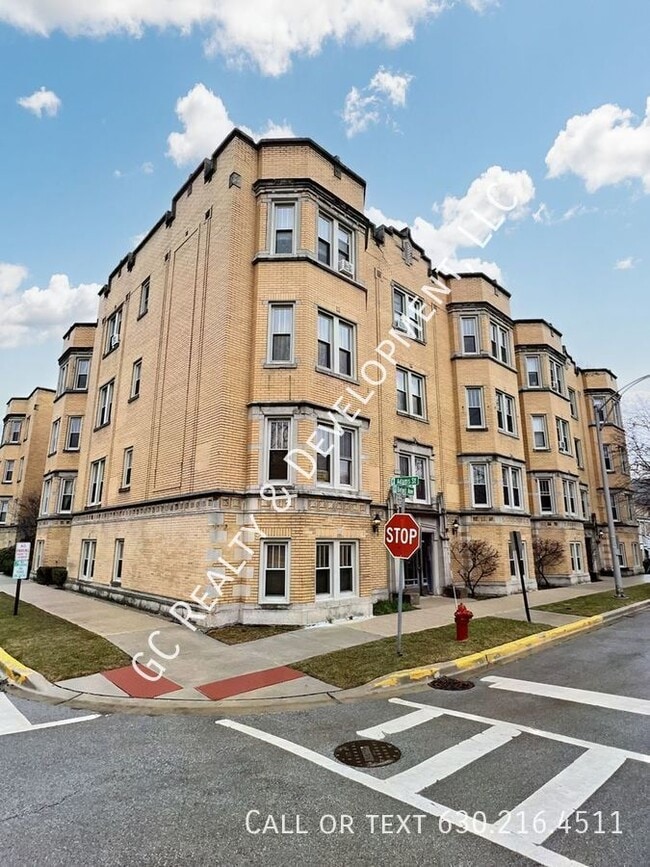 Building Photo - 7438 Adams St Unit J3 Rental