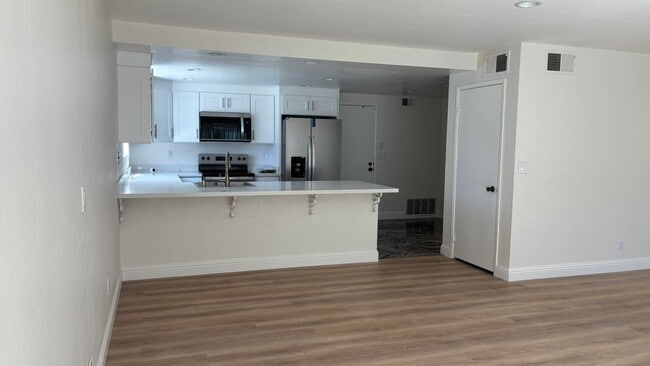 Photo - Spacious 4 bed/2.5 bath home in San Ramon