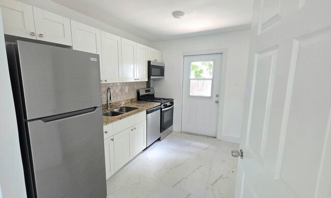 Photo - 2849 NE 13th Ave