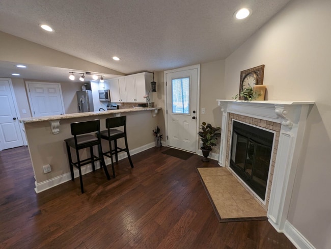 Photo - 213 Webb St