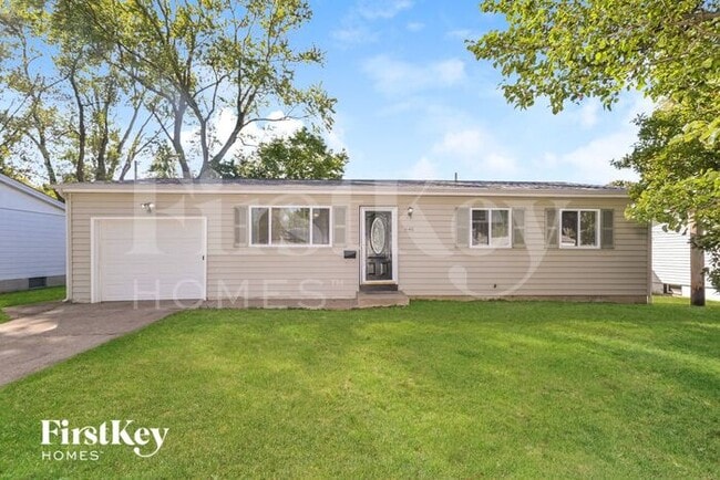 Building Photo - 1140 Estes Dr