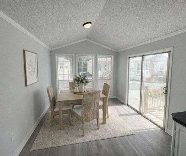 Photo - 1117 Chicago Bulls St