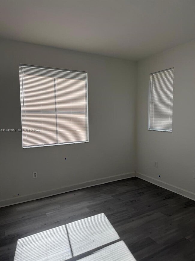 Photo - 1656 SE 29th Ct Unit 100