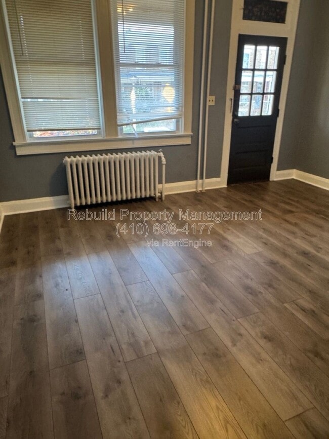 Photo - 3136 Chesterfield Ave