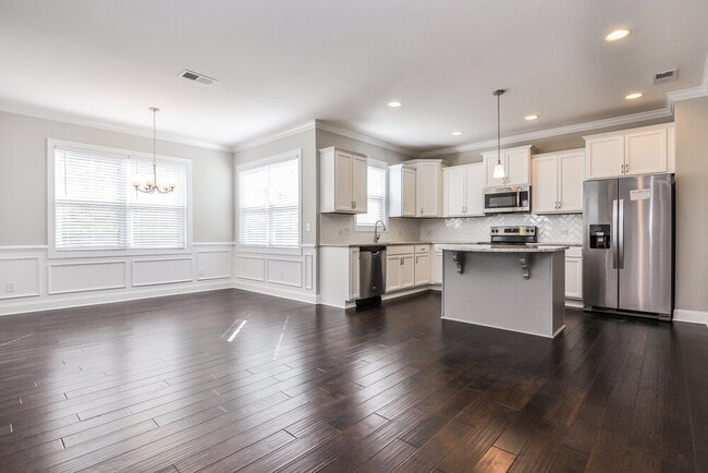 Photo - 57 Ravencliff Ridge