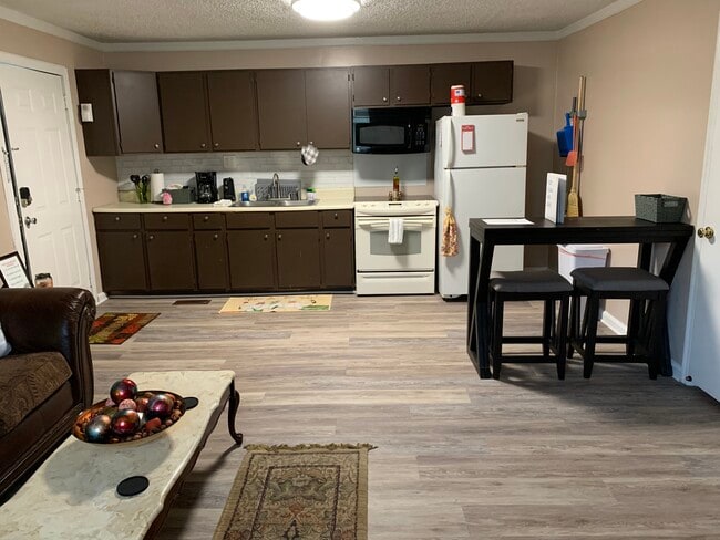 Photo - 2612 Couchville Pike