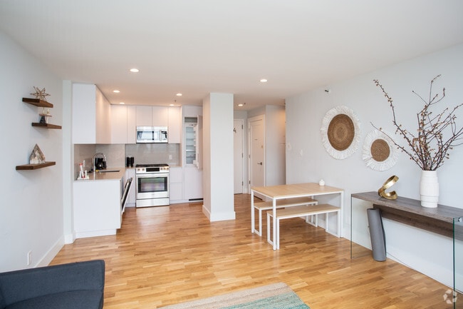 Photo - 1410 Columbia