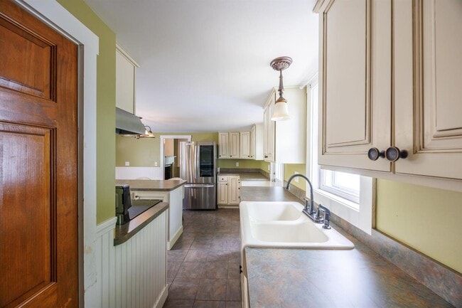 Photo - 59 Middle Rd