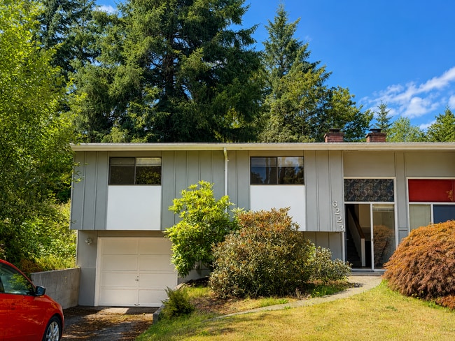 Photo - 6223 Harlow Dr