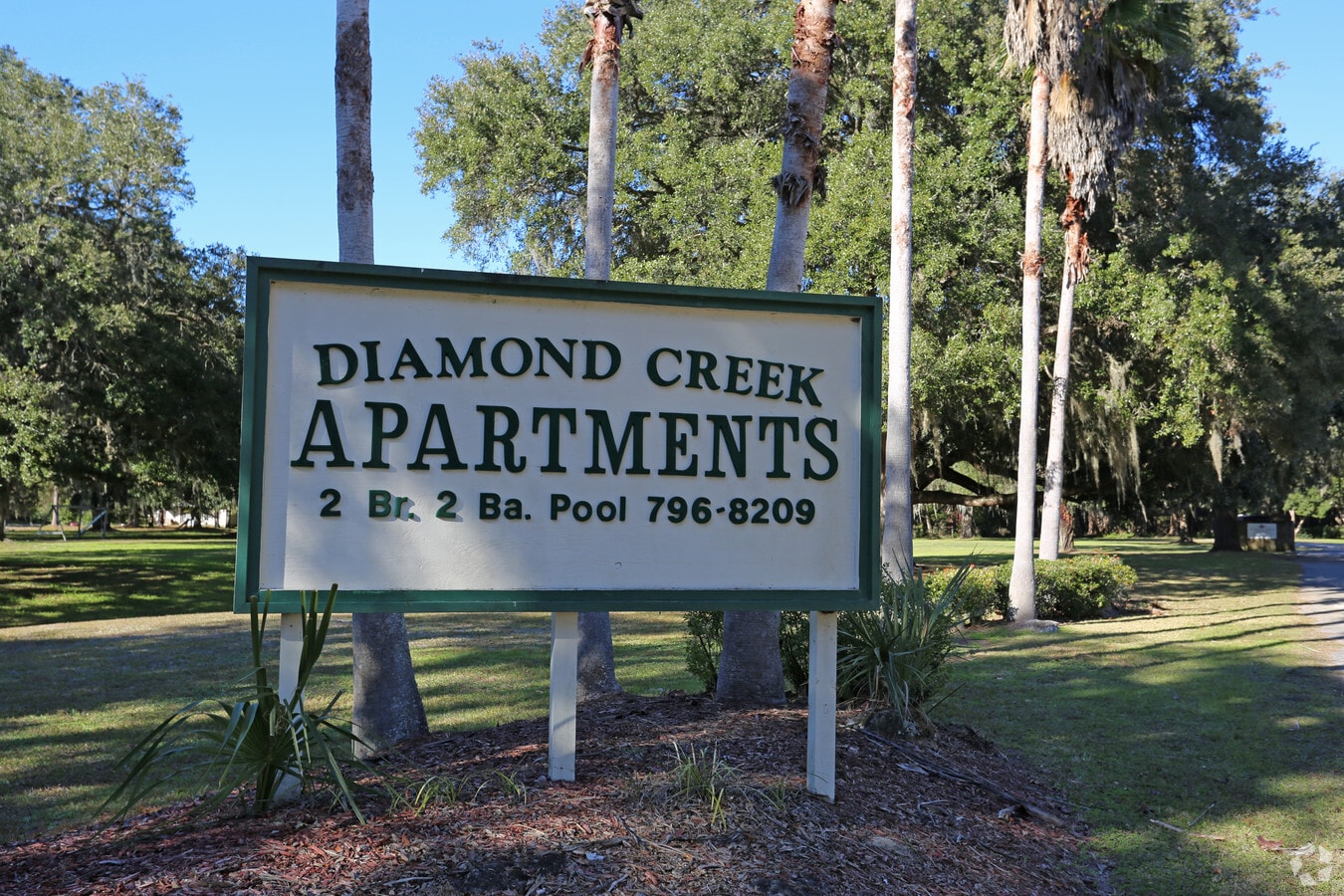 Diamond Creek Apartments - Diamond Creek Apartments